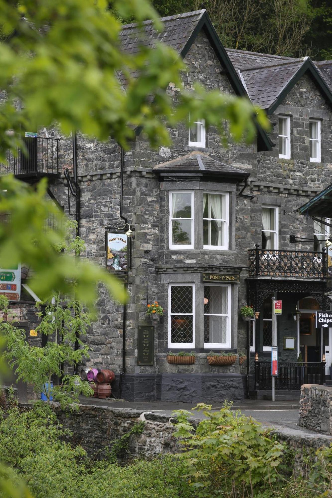 Pont Y Pair Inn ベトウス・ア・コーエド エクステリア 写真
